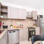 Apartman Sea Bliss With Terrace Just Off Seafront In - By Getawaysmalta